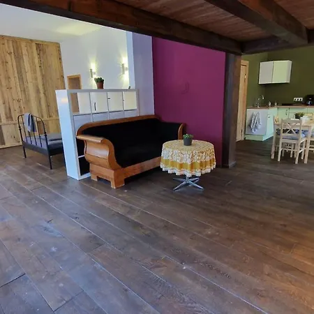 Apartment Liebevoll Sanierte Altbauwohnung Waldsieversdorf